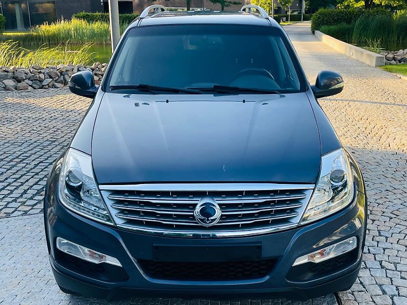 SsangYong Rexton 2.2TD 4x4 AUTOMAT TAŽNÉ VÝHŘEV - fotka 5 z 43