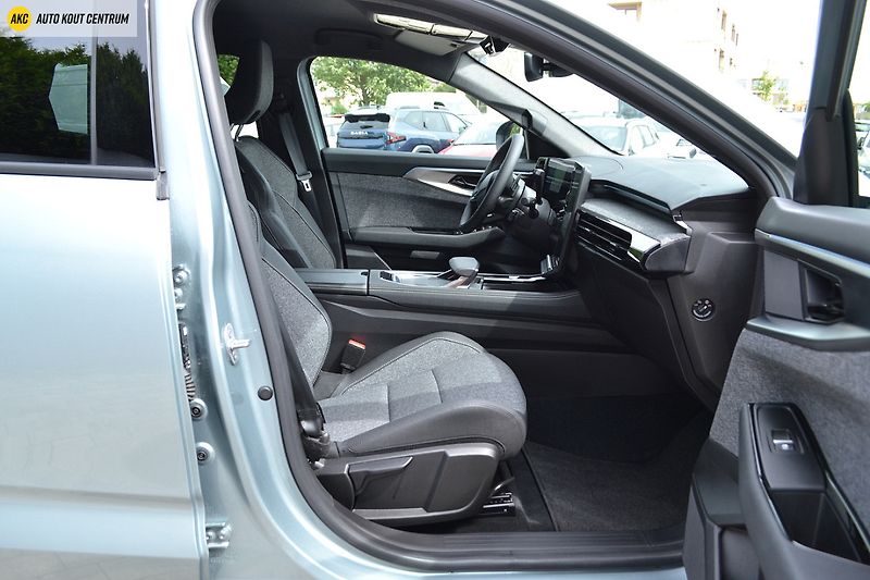 Renault Espace techno full hybrid E-Tech 200 - fotka 12 z 64