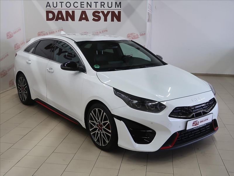 Kia ProCeed 1,6 T-GDI GT 150KW CZ TOP STAV - fotka 3 z 40