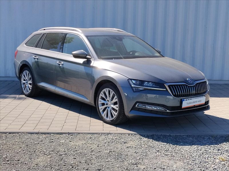 Škoda Superb 2,0   STYLE 110kW DSG Tasžné - fotka 4 z 35
