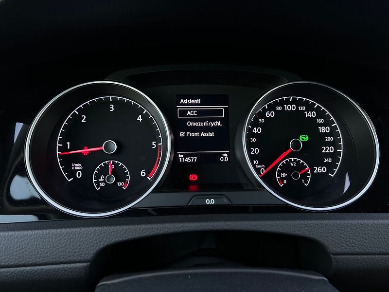 Volkswagen Golf 2.0 TDI-DSG-HIGHLINE - fotka 28 z 45