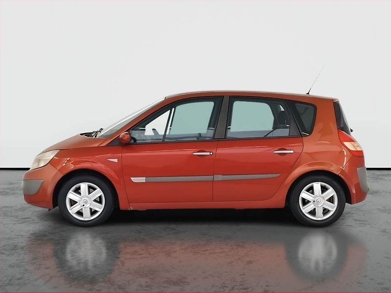 Renault Scénic (2003) 1.9 dCi, po STK, Tažné, Klima - fotka 3 z 17