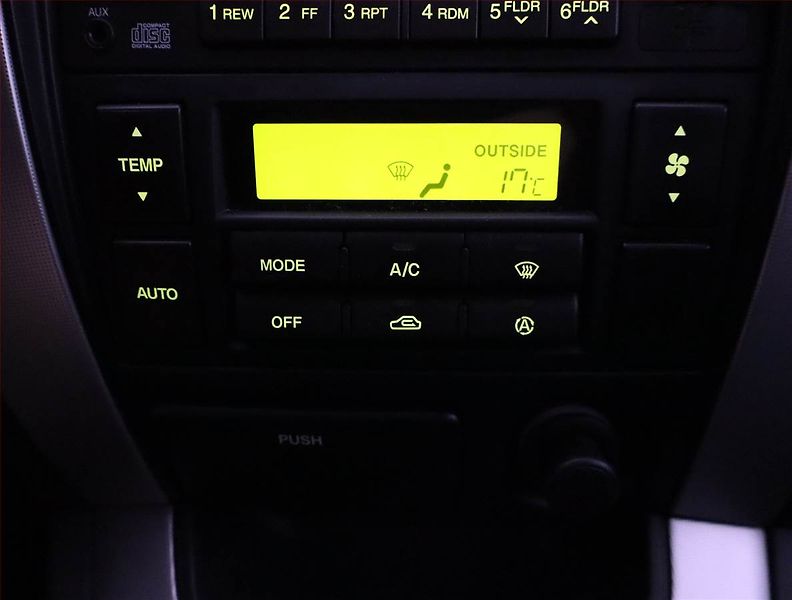 Hyundai Tucson (2009) 2.0 CRDi, 4X4 - fotka 13 z 17