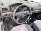 Škoda Octavia (2002) 1.6i, 2.maj,ČR, Elegance, TZ - náhled 12