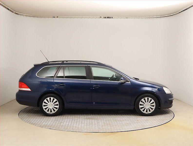 Volkswagen Golf (2008) 1.4 TSI, Tempomat - fotka 6 z 20