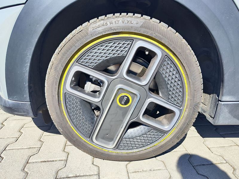 Mini Ostatní EV/135kW COOPER SE AT - fotka 27 z 27