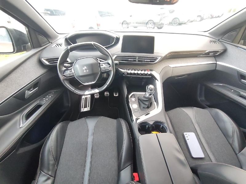 Peugeot 3008 (2017) GT 2.0 HDI 150k MAN6 1.MAJITEL - fotka 2 z 28