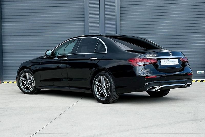 Mercedes-Benz Třídy E (2020) E 220d 4Matic AMG Line - fotka 21 z 112