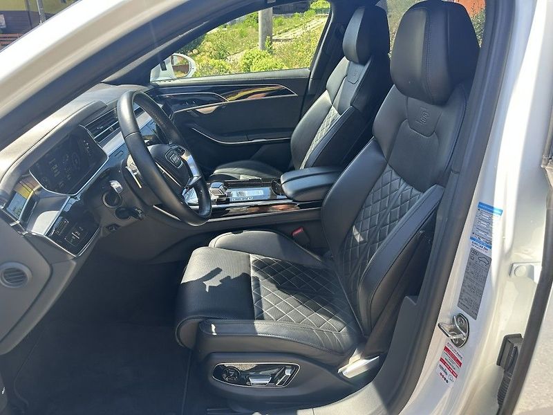 Audi A8 60 TDI V8 Quattro 320kW - fotka 17 z 32