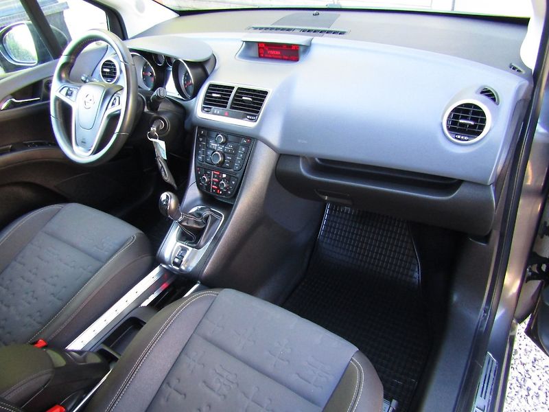 Opel Meriva (2011) 1.4 T 88kW - fotka 14 z 45