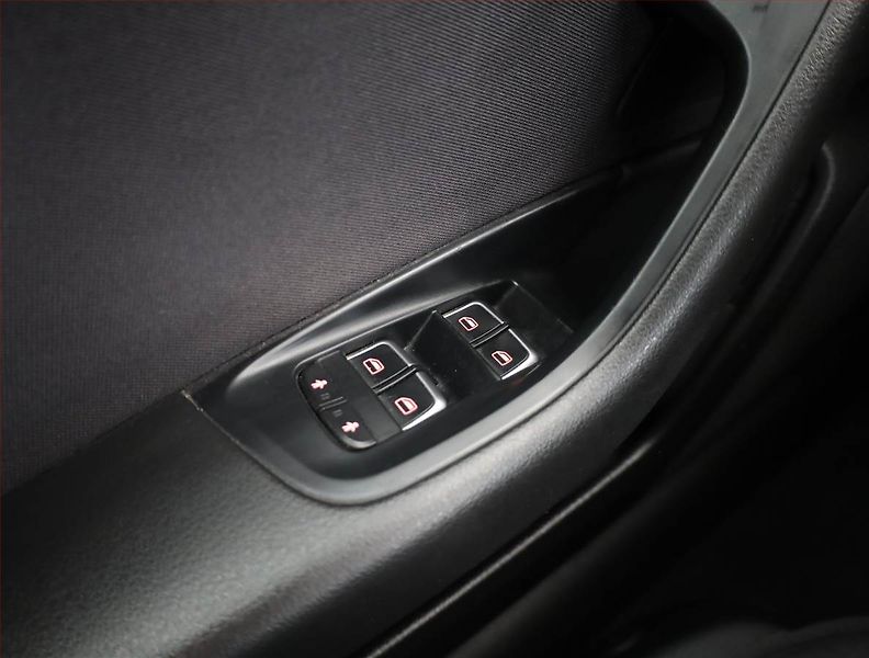 Audi A6 (2014) 3.0 TDI, 4X4, Automat, Navi - fotka 18 z 20