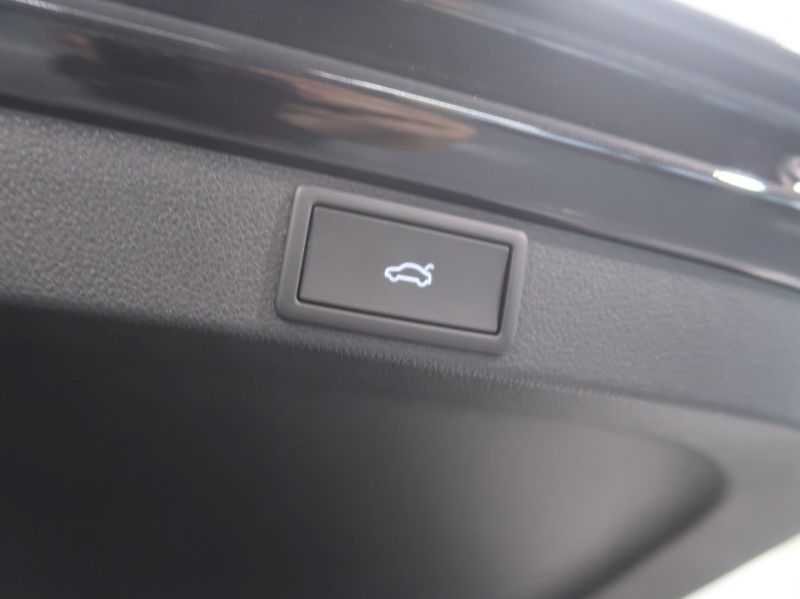 Škoda Octavia (2025) TOP SELECTION 1.5TSI M-HEV 110 - fotka 38 z 38