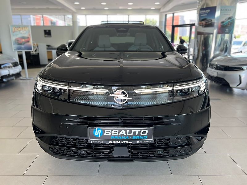 Opel Grandland GS Hybrid 1,2T 145k Automat+ZP - fotka 2 z 30