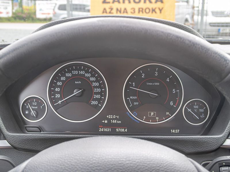 BMW Řada 3 (2017) 325D 165KW NAVI – LED - fotka 23 z 48
