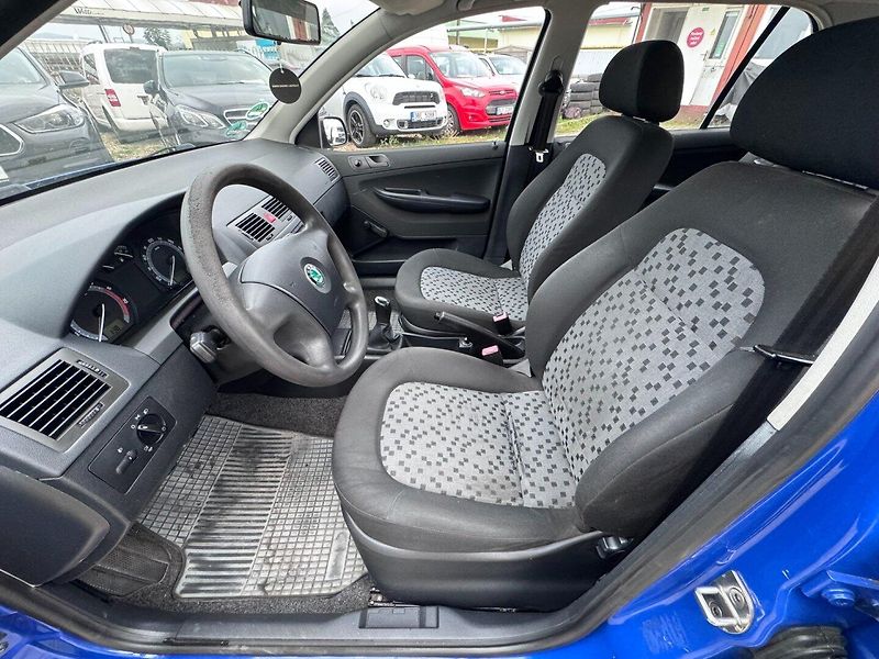 Škoda Fabia (2005) 1,2 HTP 40 KW STK - fotka 20 z 47