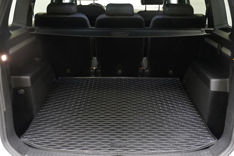 Volkswagen Touran - fotka 24 z 25