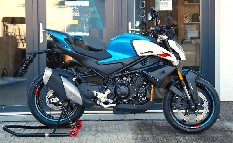 CFMOTO 450 NK (2026) 450NK - fotka 1 z 25