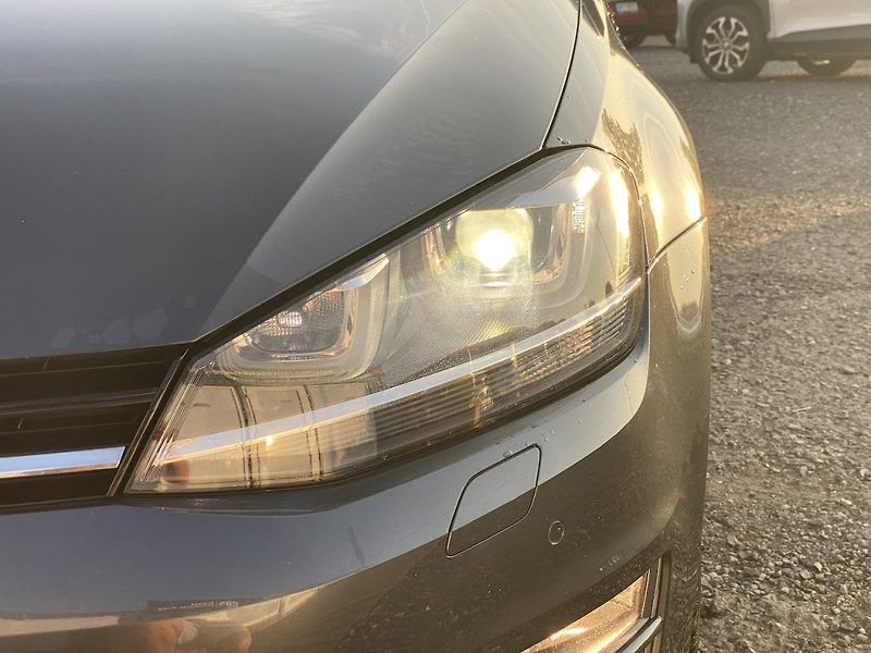 Volkswagen Golf 2.0TDi, DSG, Allstar, 2x kola - fotka 8 z 20