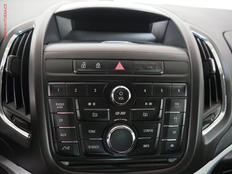 Opel Zafira (2013) 2.0 CDTI, servis.kniha - fotka 16 z 21