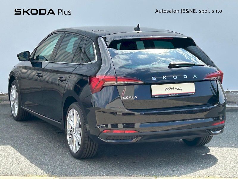 Škoda Scala (2025) Top Selection 1.5 TSI 110 kW D - fotka 7 z 35