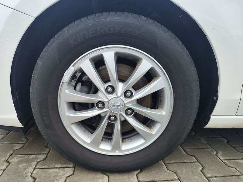 Hyundai i30 1.0 T-GDI/88kW Comfort - fotka 26 z 27