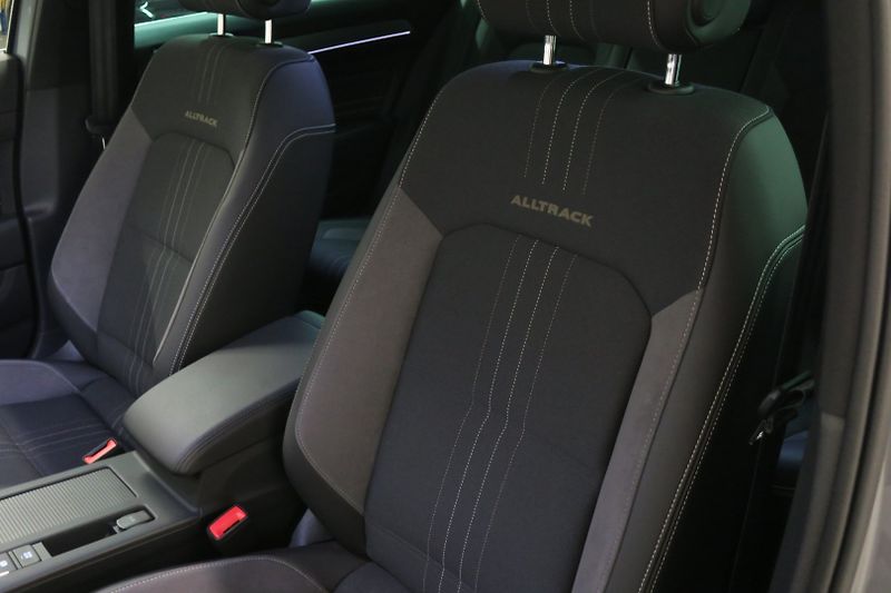 Volkswagen Passat (2023) Alltrack 2.0 TDI 147kW 4M DSG - fotka 11 z 50