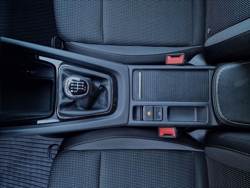 Škoda Octavia 1.5 TSI Ambition,ČR,1.Majitel - fotka 37 z 50