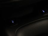 Toyota Corolla 1,8 HB Active Aut. DPH CZ 1.Ma - náhled 21
