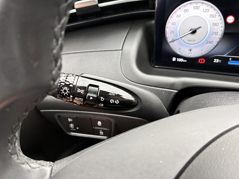 Hyundai Tucson 1.6T-GDi 110kW COMFORT - fotka 25 z 28