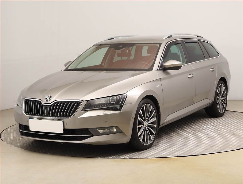 Škoda Superb (2016) Laurin&Klement 2.0 TDI 4x4 - fotka 2 z 24