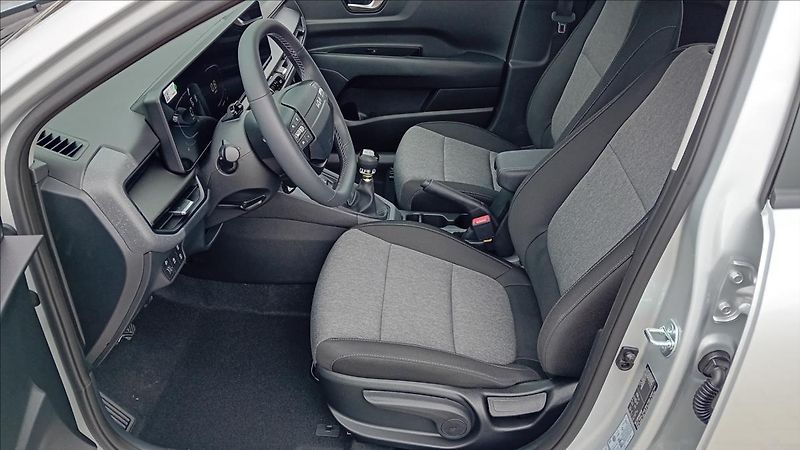 Kia Stonic 1,0 T-GDi SPIN - fotka 9 z 12