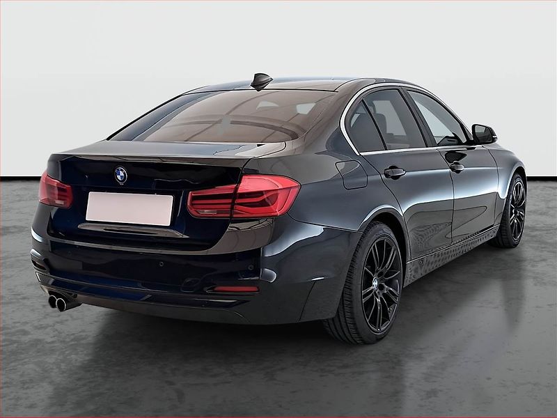 BMW Řada 3 (2015) Sport Line 320 d xDrive, 4X4 - fotka 5 z 21
