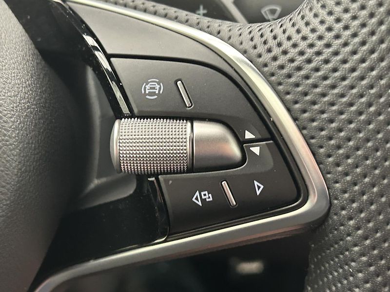 Škoda Octavia 1.5 TSI SportLine - fotka 18 z 31