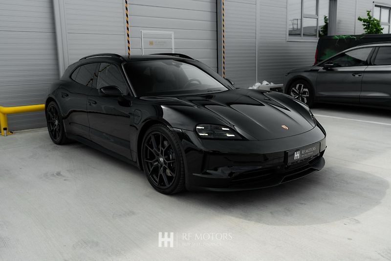 Porsche Taycan (2024) 320kW - fotka 5 z 50