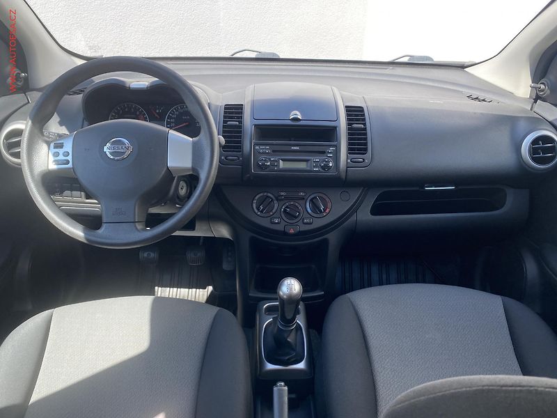 Nissan Note (2010) 1.4i, ČR, AC - fotka 8 z 13