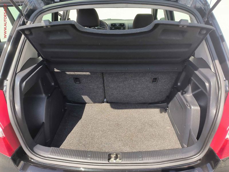 Škoda Fabia (2011) 1.2 TSI, Ambition - fotka 7 z 16