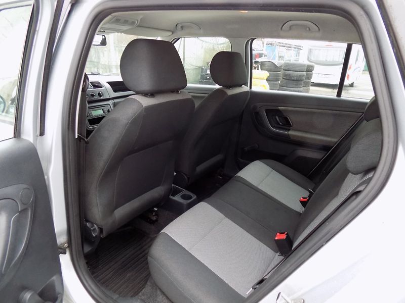 Škoda Fabia (2013) 1.2TSi/Klimatizace/ - fotka 10 z 29