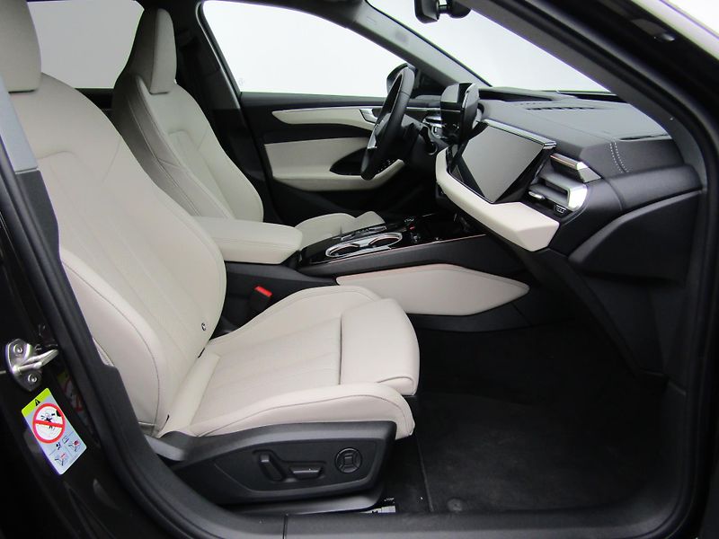 Audi A6 2,0 TFSI eHybrid - fotka 21 z 30