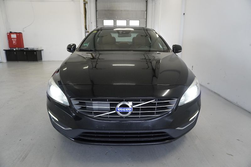 Volvo S60 D5 AUTOMAT - fotka 17 z 28