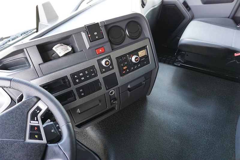 Renault Trucks T (2020) 460 / ACC / EURO  6 / SLEEPER  - fotka 45 z 51