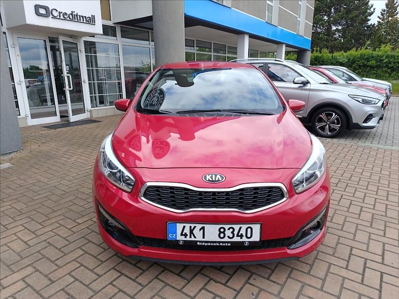 Kia Ceed 1,4 CVVT - fotka 3 z 17