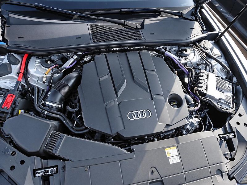 Audi A6 Allroad (2023) 55TDI,LED,PANO,MASÁŽ,DIESEL - fotka 7 z 16