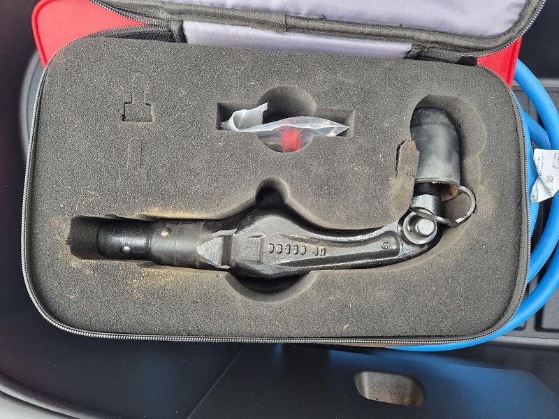 Tesla Model Y LONG RANGE DUAL MOTOR TZ 95,0% - fotka 46 z 49