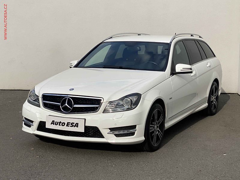 Mercedes-Benz Třídy C (2013) 1.8 C250, Edition, AT, bixen - fotka 3 z 18