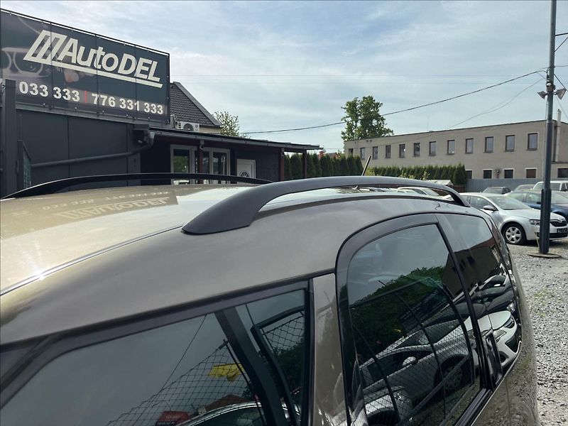 Škoda Roomster 1,2 TSi  Vyhřev,Senzory,ALU - fotka 38 z 50