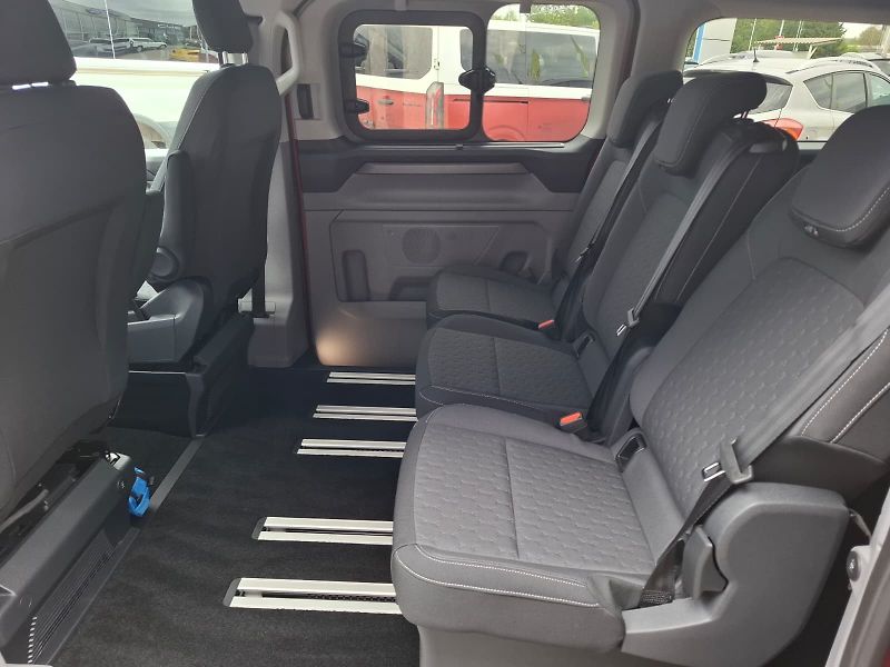 Ford Tourneo Custom (2026) Titanium L2, Tourneo, 2.0 EcoB - fotka 12 z 14