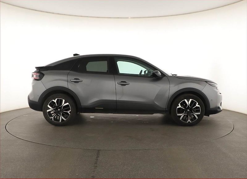 Citroën C4 (2025) 1.2 PureTech - fotka 6 z 17