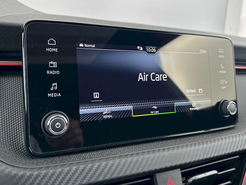 Škoda Scala (2025) DSG 1.5TSI 110kW Monte Carlo - fotka 19 z 33