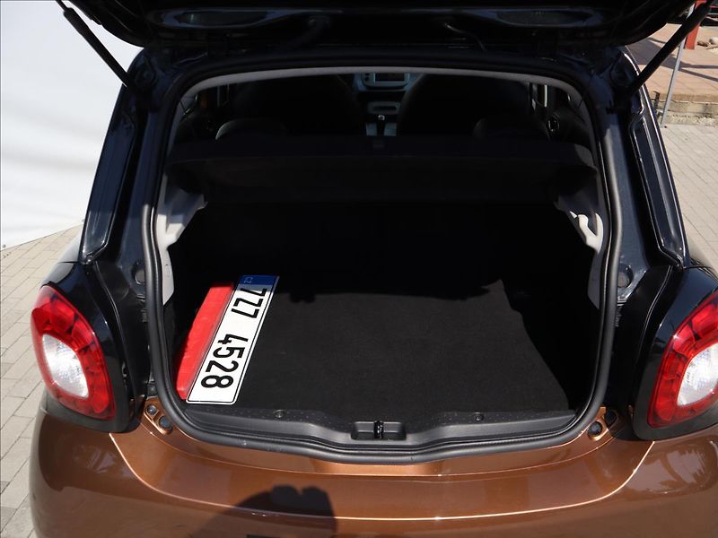 Smart Forfour 1,0 i Prime, kamera, navi, 2 s - fotka 20 z 31