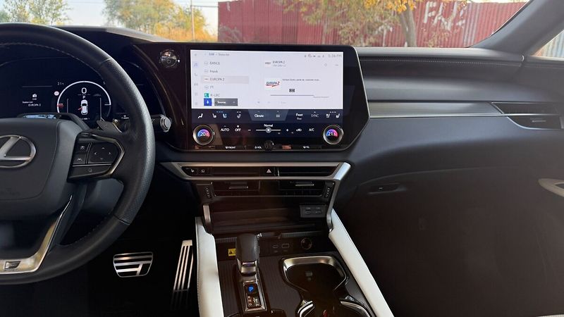 Lexus RX 500h 500H 2,4 HEV F SPORT SPECIAL E - fotka 16 z 28
